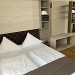 Center 2*