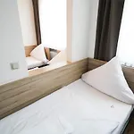 Hotel Center 2*