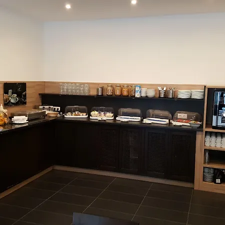 Отель Center 2*