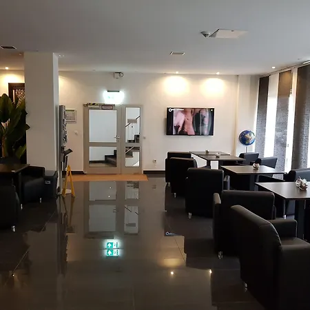 Center מלון אסן