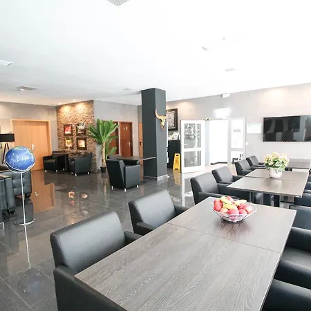Center Hotel